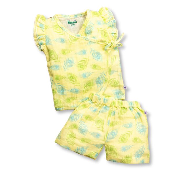 Baby Girls Peacock Feather Printed Jhabla & Shorts