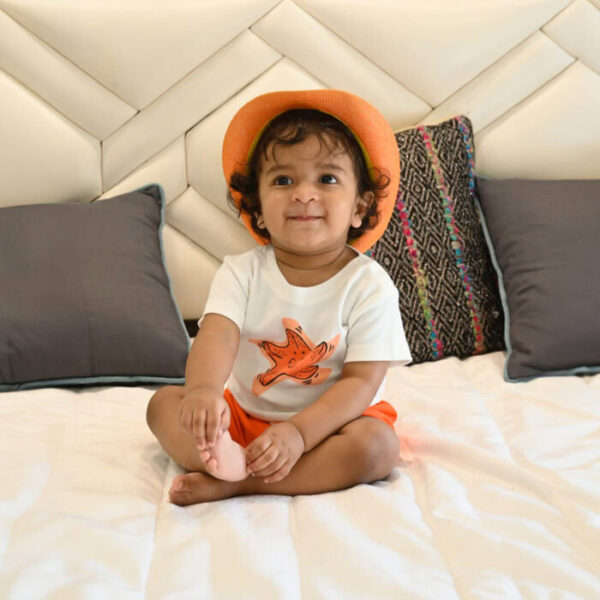 Baby Boys Star Fish Printed T-Shirt & Shorts